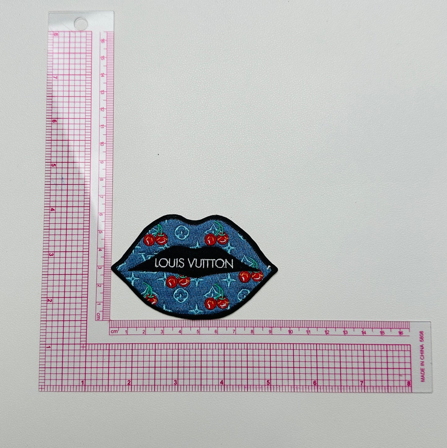 L-lips