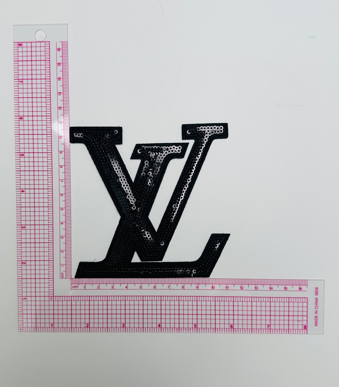 L-V